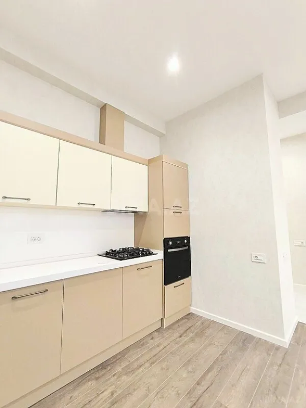 Satılır 2 otaqlı mənzil 82.9 m²