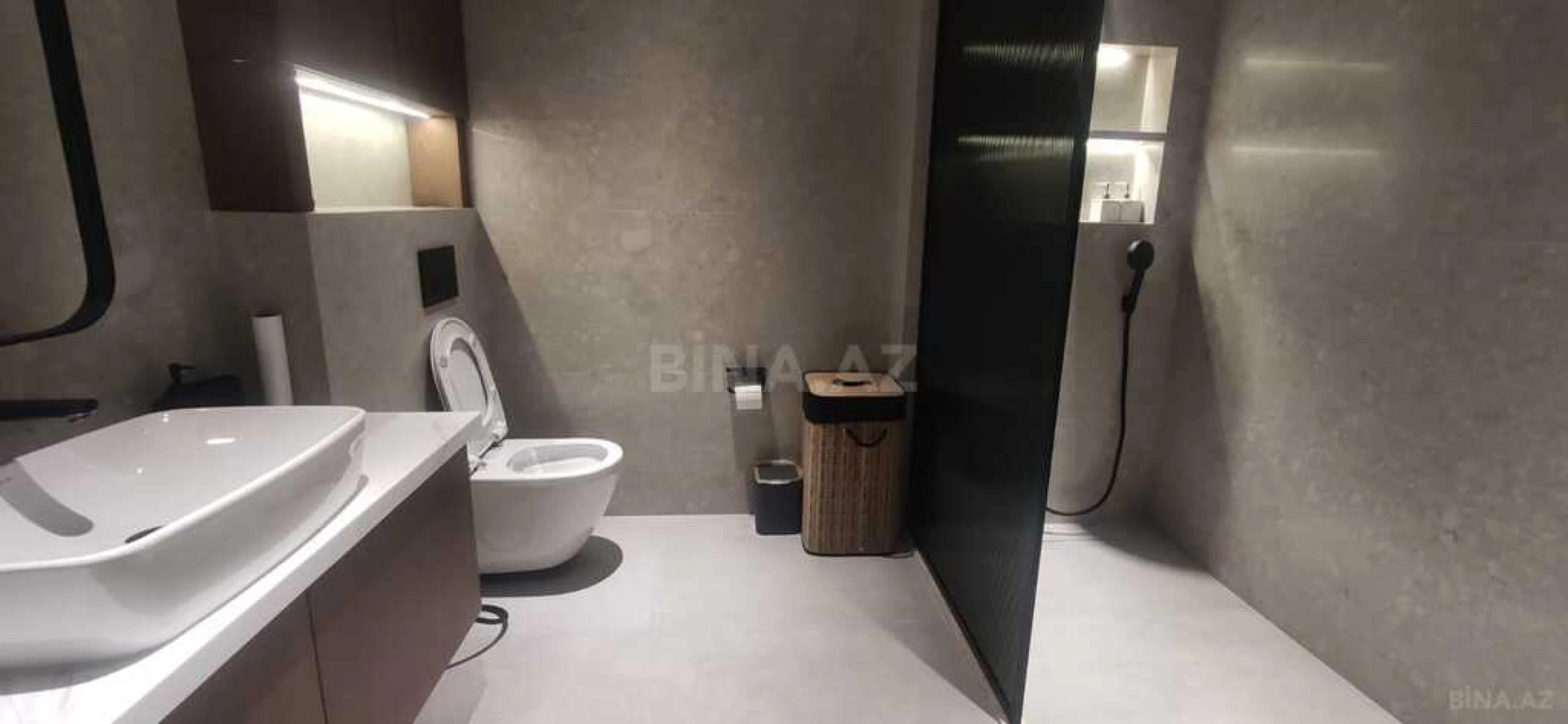 Kirayə verilir 2 otaqlı mənzil 90 m²