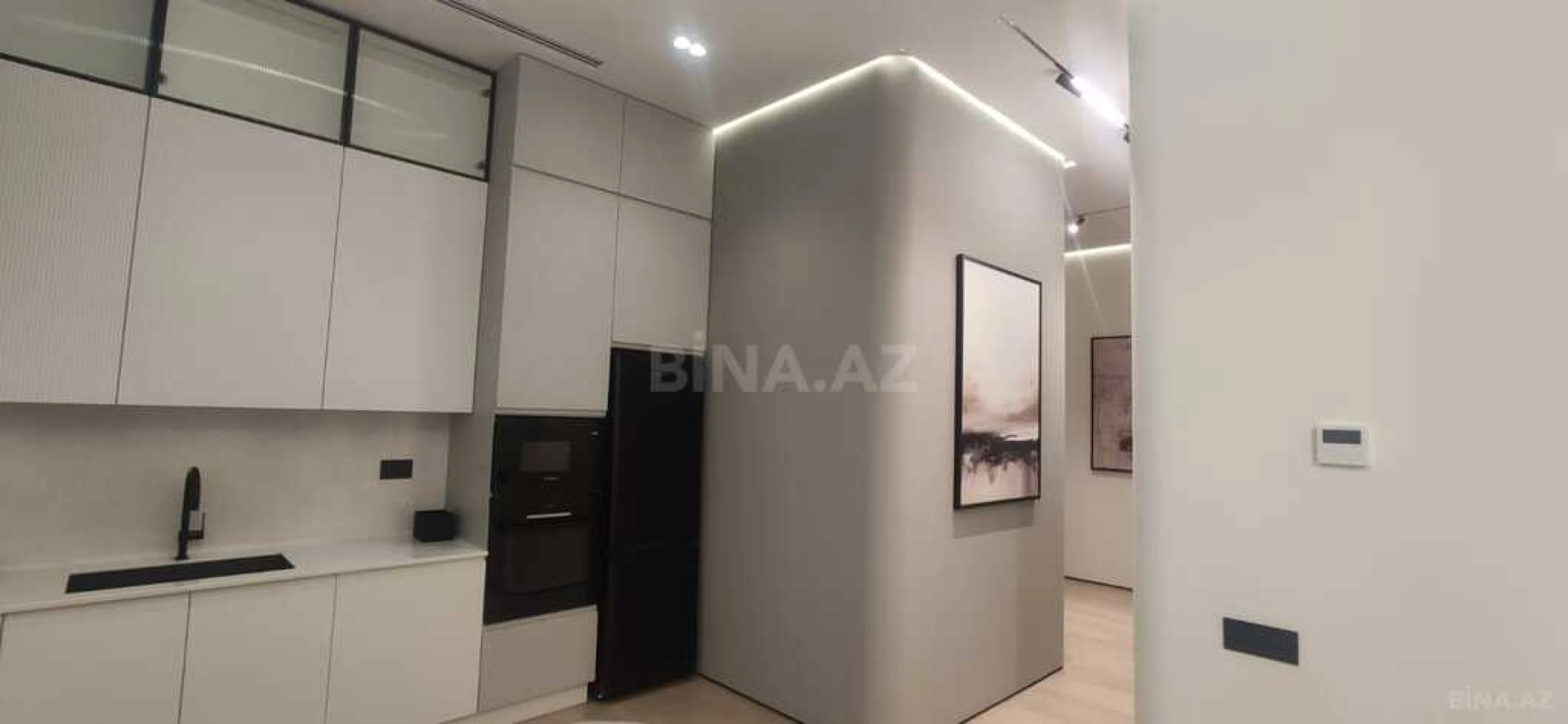 Kirayə verilir 2 otaqlı mənzil 90 m²