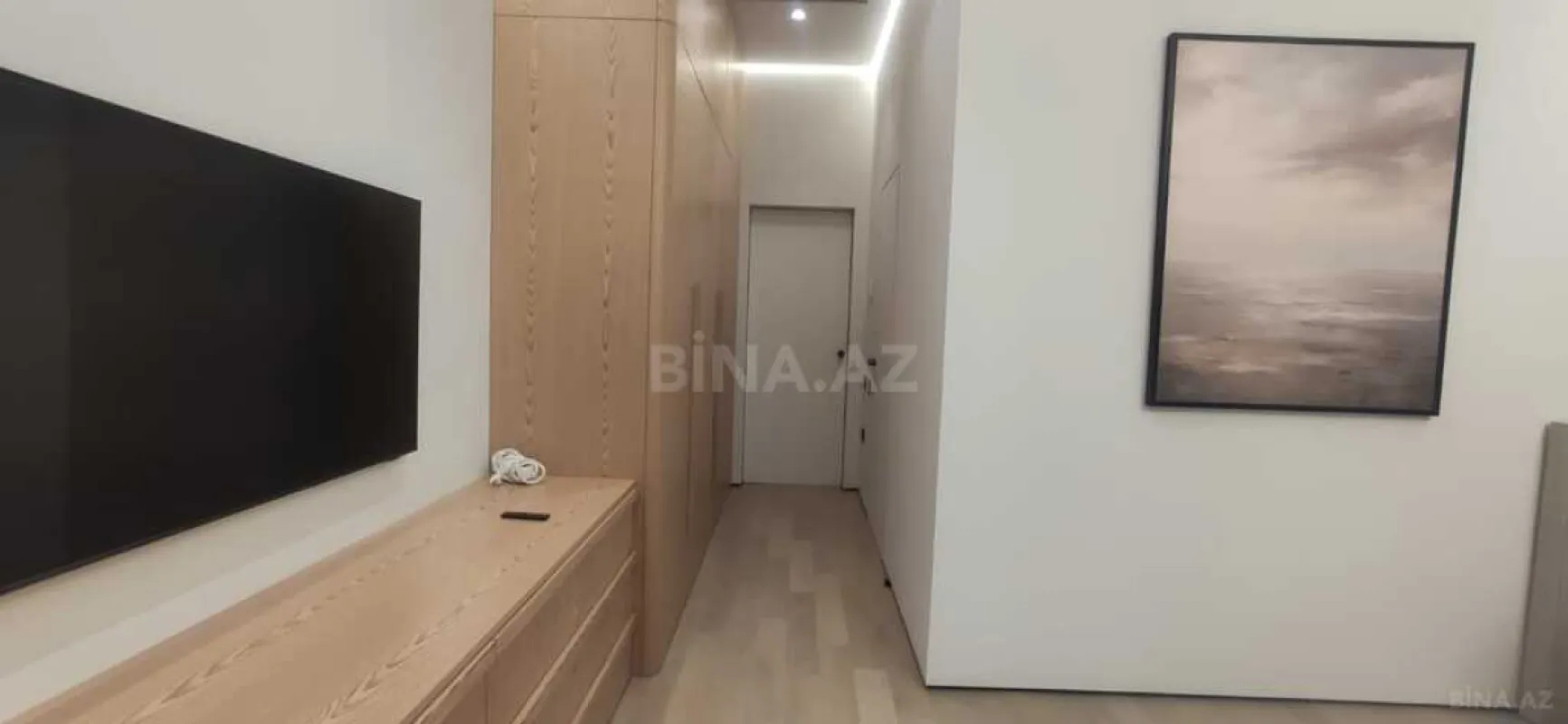 Kirayə verilir 2 otaqlı mənzil 90 m²