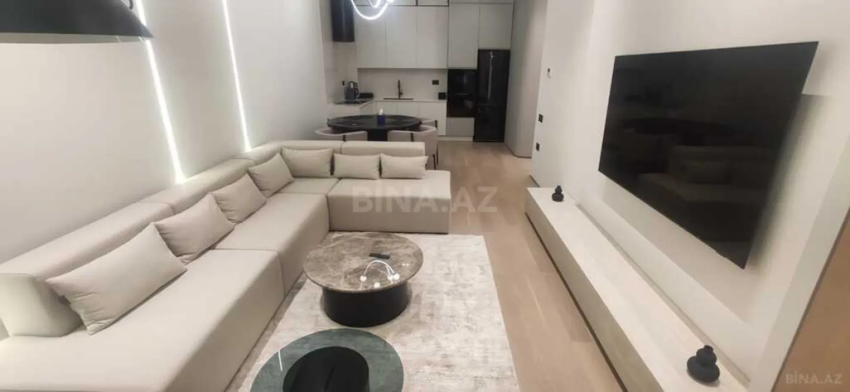 Kirayə verilir 2 otaqlı mənzil 90 m²