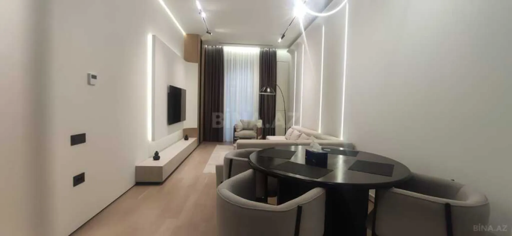 Kirayə verilir 2 otaqlı mənzil 90 m²