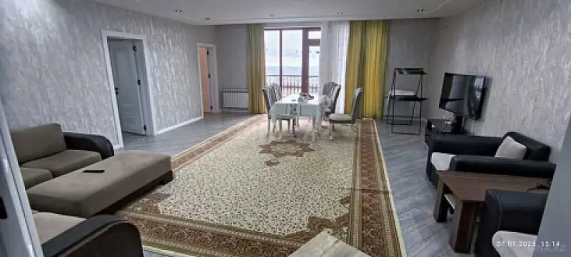 Satılır 3 otaqlı mənzil 150 m²