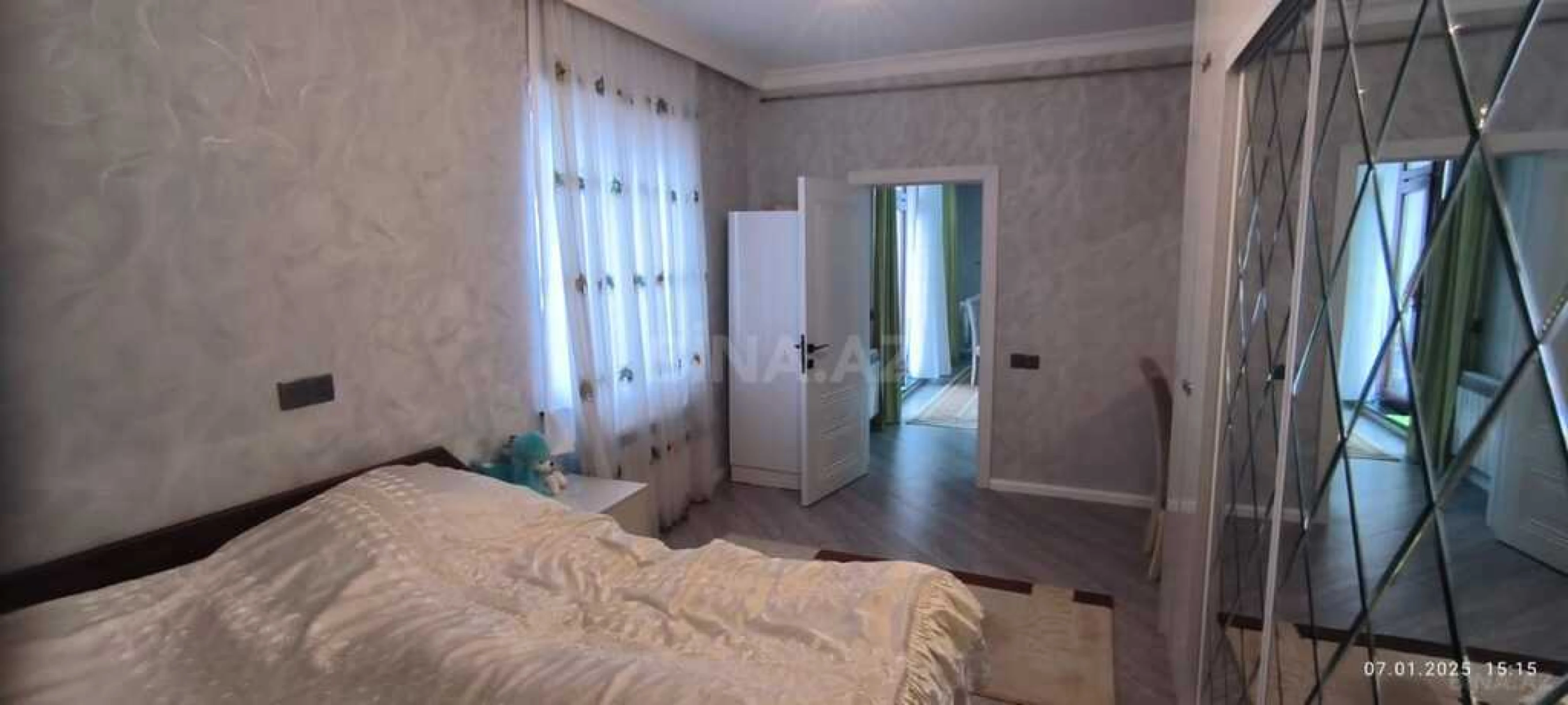 Satılır 3 otaqlı mənzil 150 m²