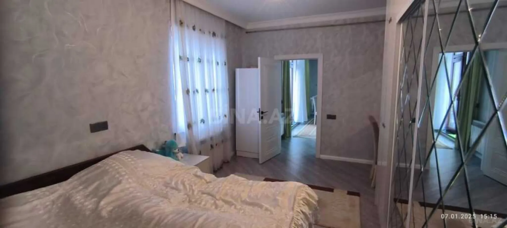 Satılır 3 otaqlı mənzil 150 m²