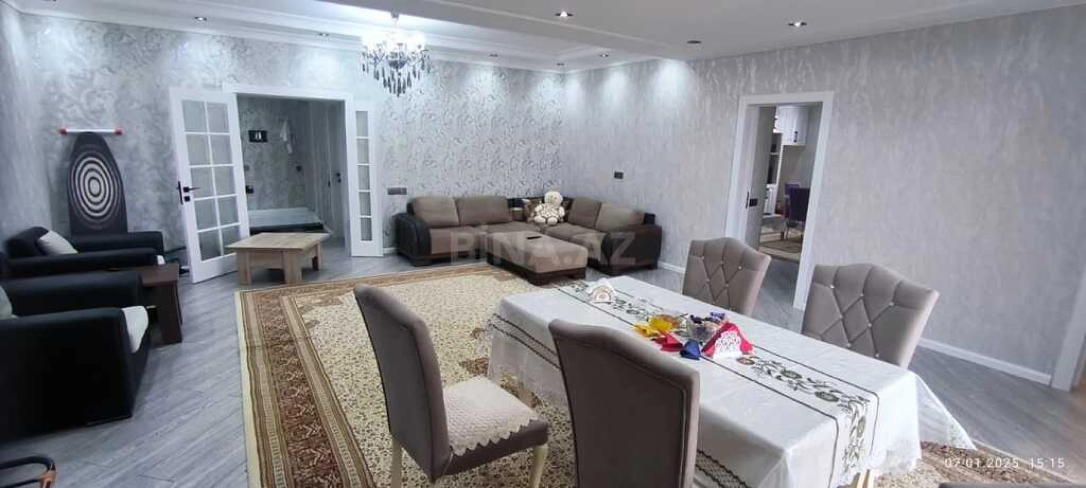 Satılır 3 otaqlı mənzil 150 m²