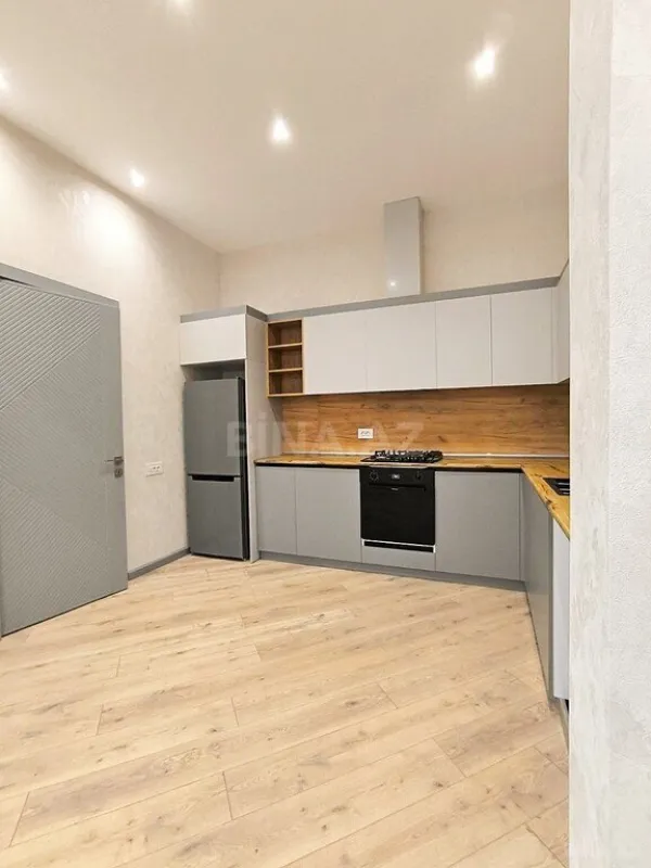 Satılır 2 otaqlı mənzil 90.9 m²
