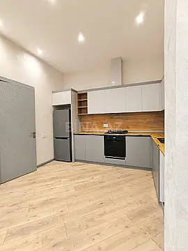 Satılır 2 otaqlı mənzil 90.9 m²