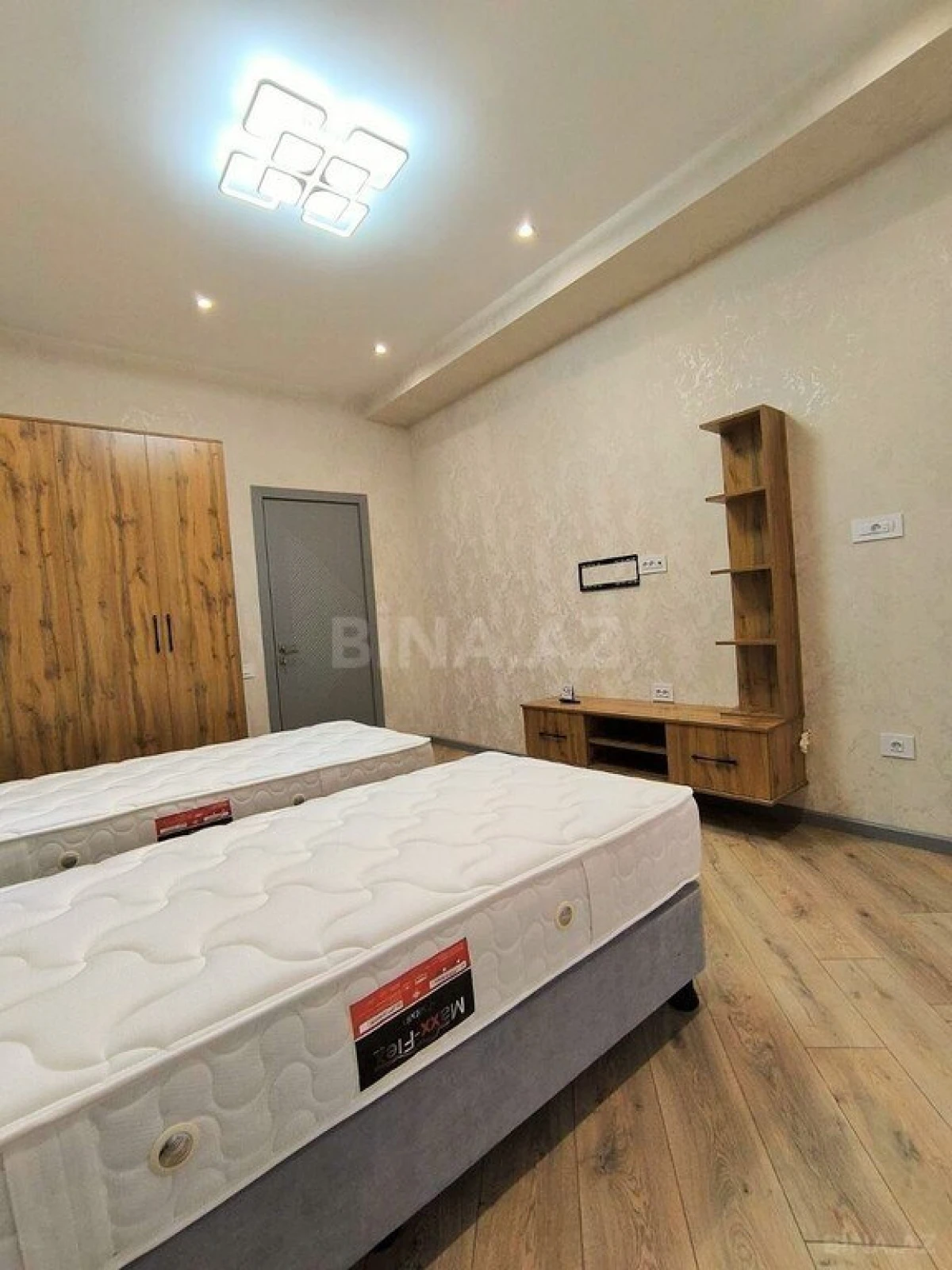 Satılır 2 otaqlı mənzil 90.9 m²