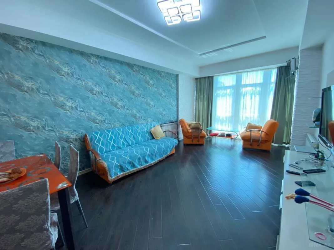 Kirayə verilir 3 otaqlı mənzil 100 m²