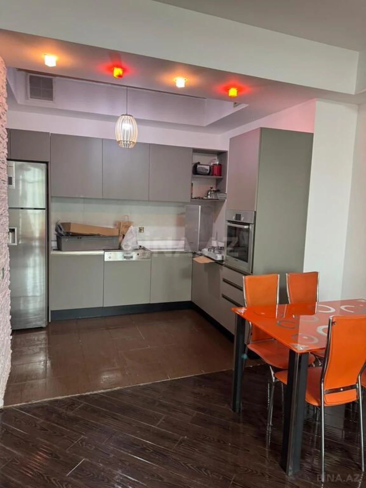 Kirayə verilir 3 otaqlı mənzil 100 m²