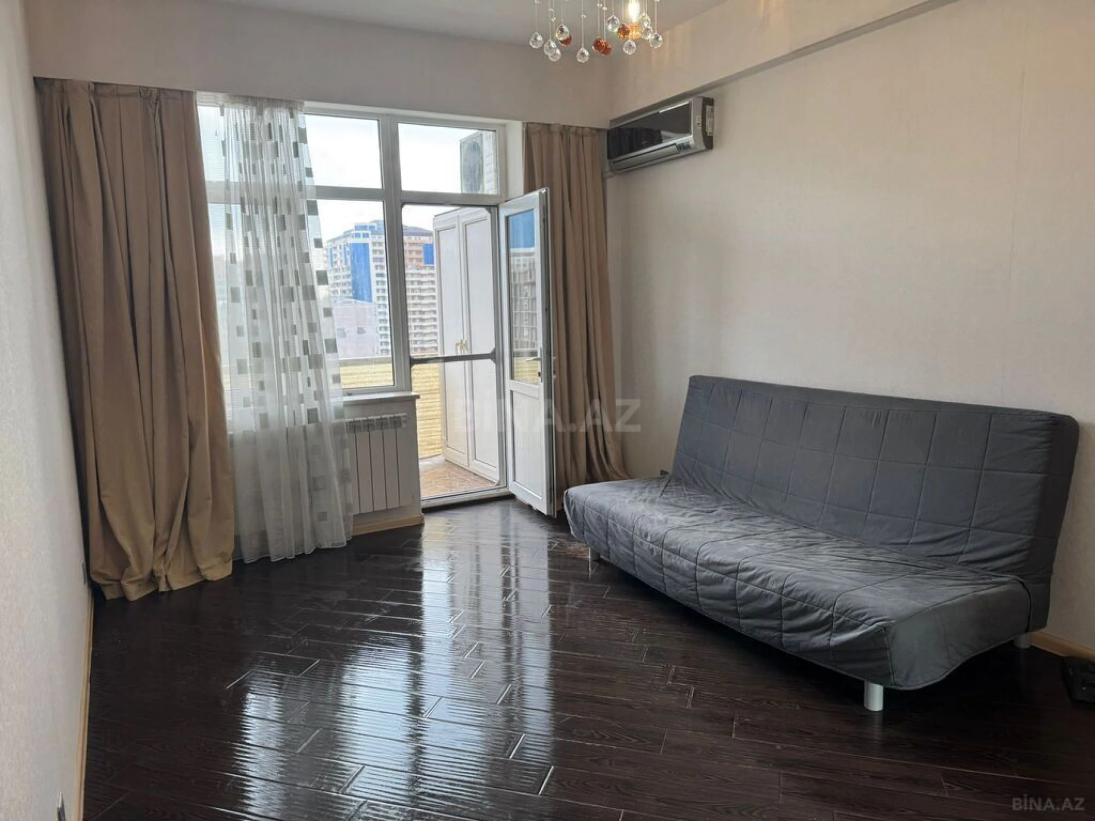 Kirayə verilir 3 otaqlı mənzil 100 m²