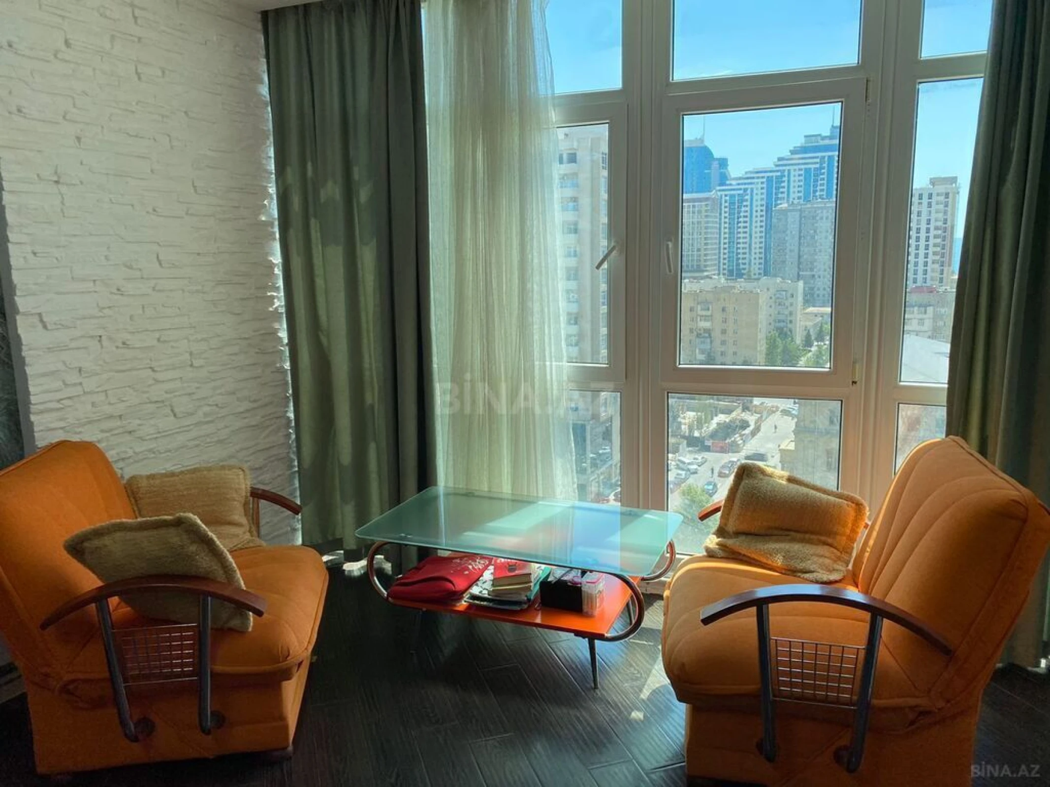 Kirayə verilir 3 otaqlı mənzil 100 m²