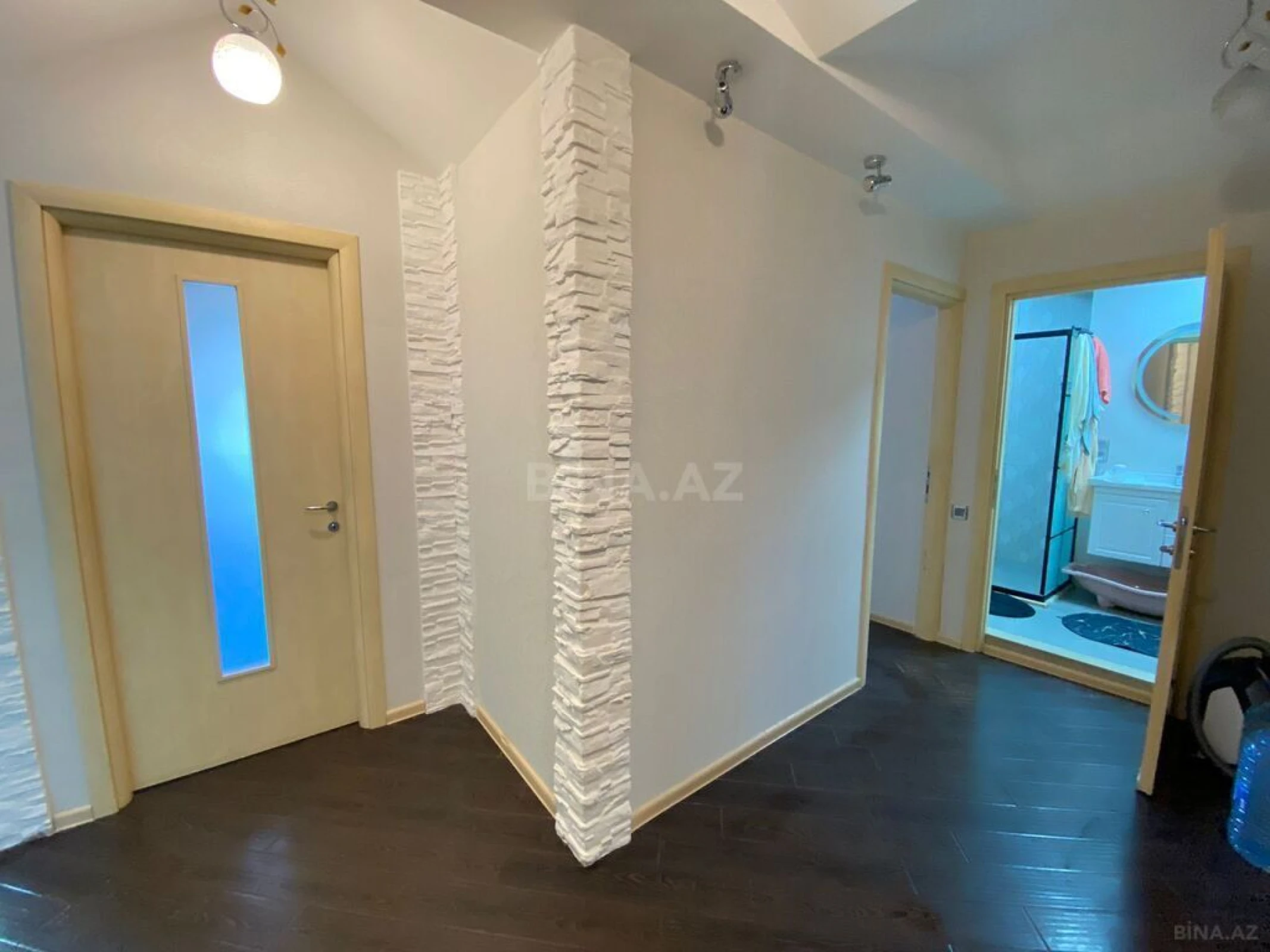 Kirayə verilir 3 otaqlı mənzil 100 m²