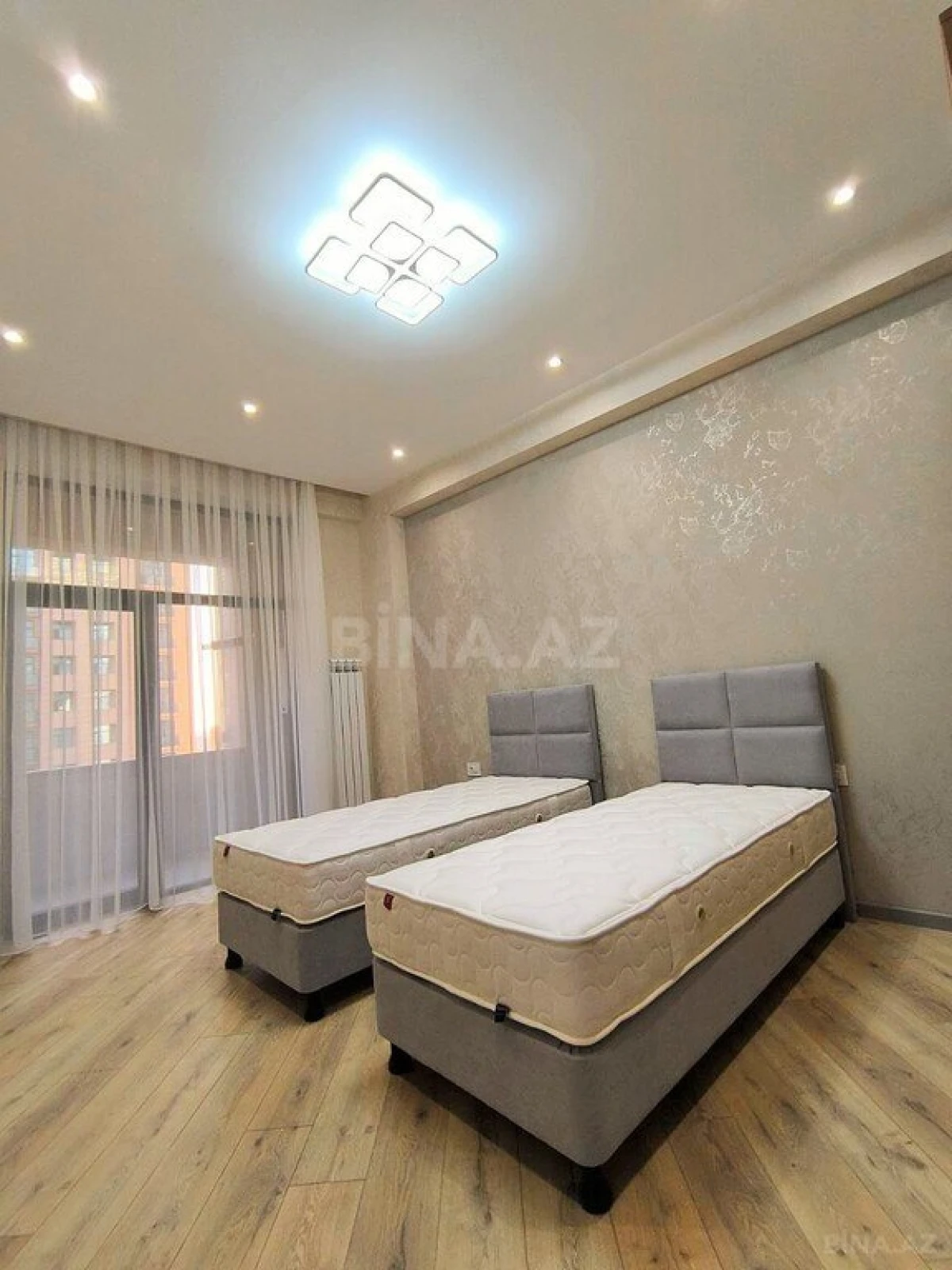 Satılır 2 otaqlı mənzil 90.9 m²
