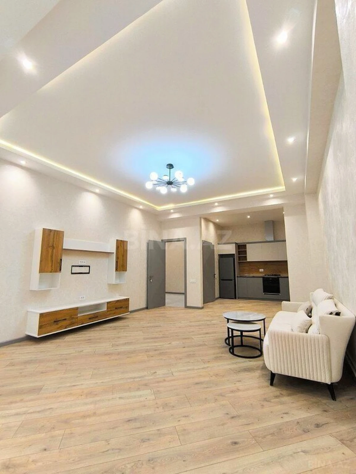 Satılır 2 otaqlı mənzil 90.9 m²