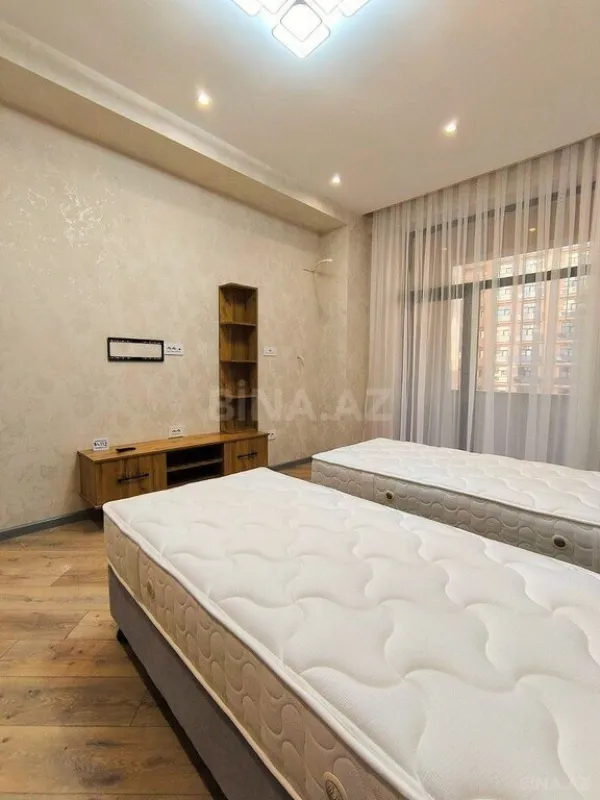 Satılır 2 otaqlı mənzil 90.9 m²