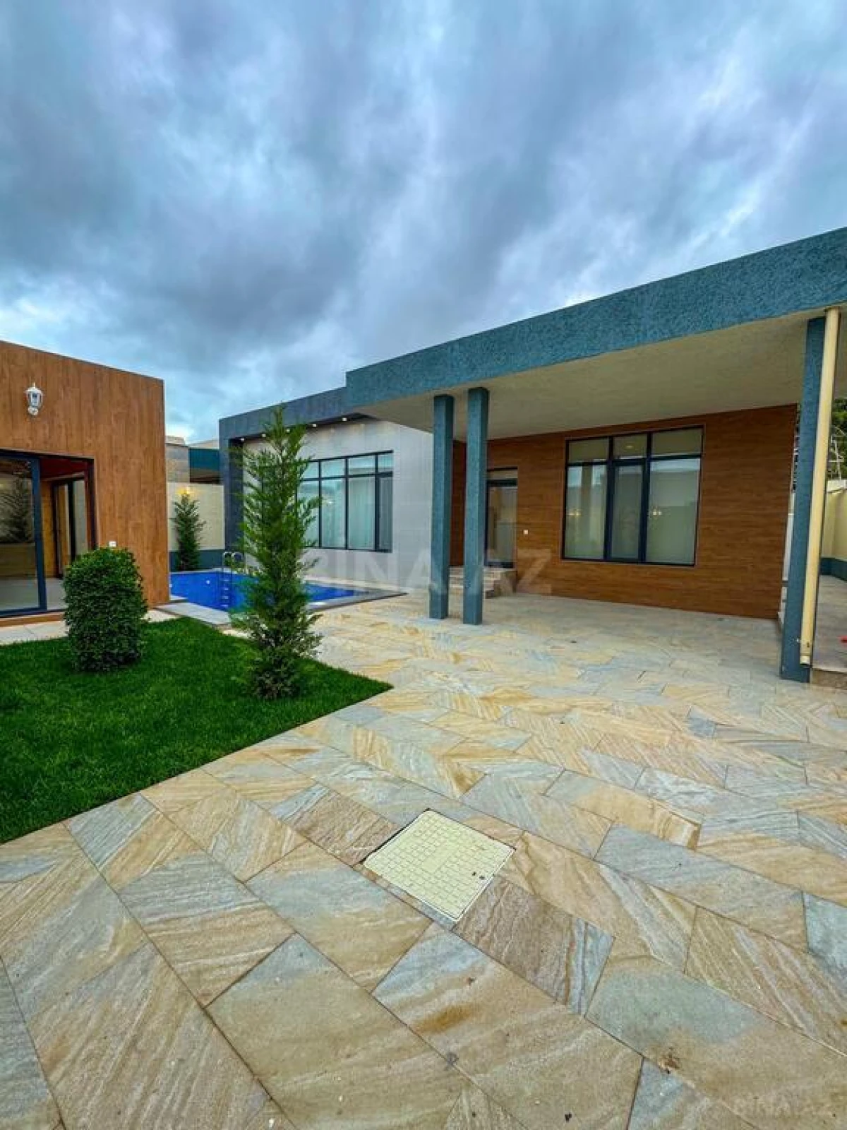 Satılır 4 otaqlı həyət evi 150 m²