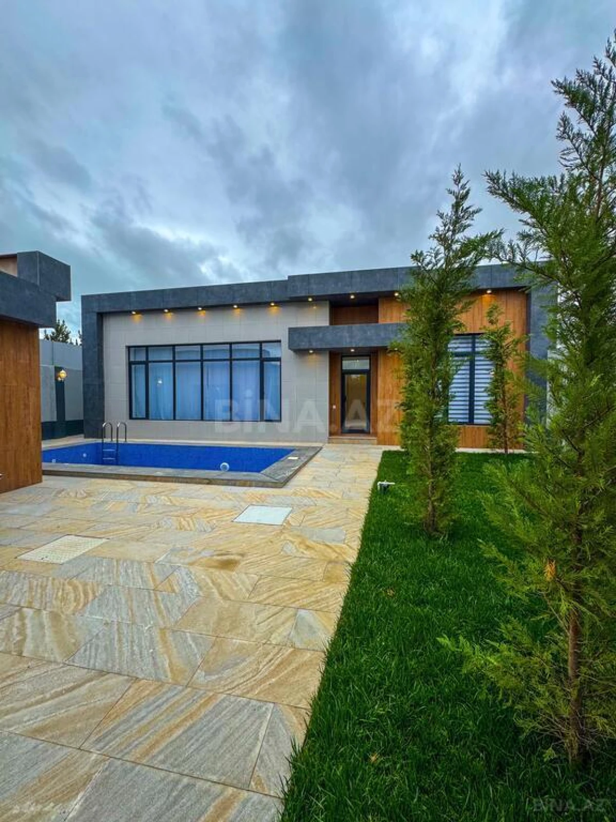 Satılır 4 otaqlı həyət evi 150 m²