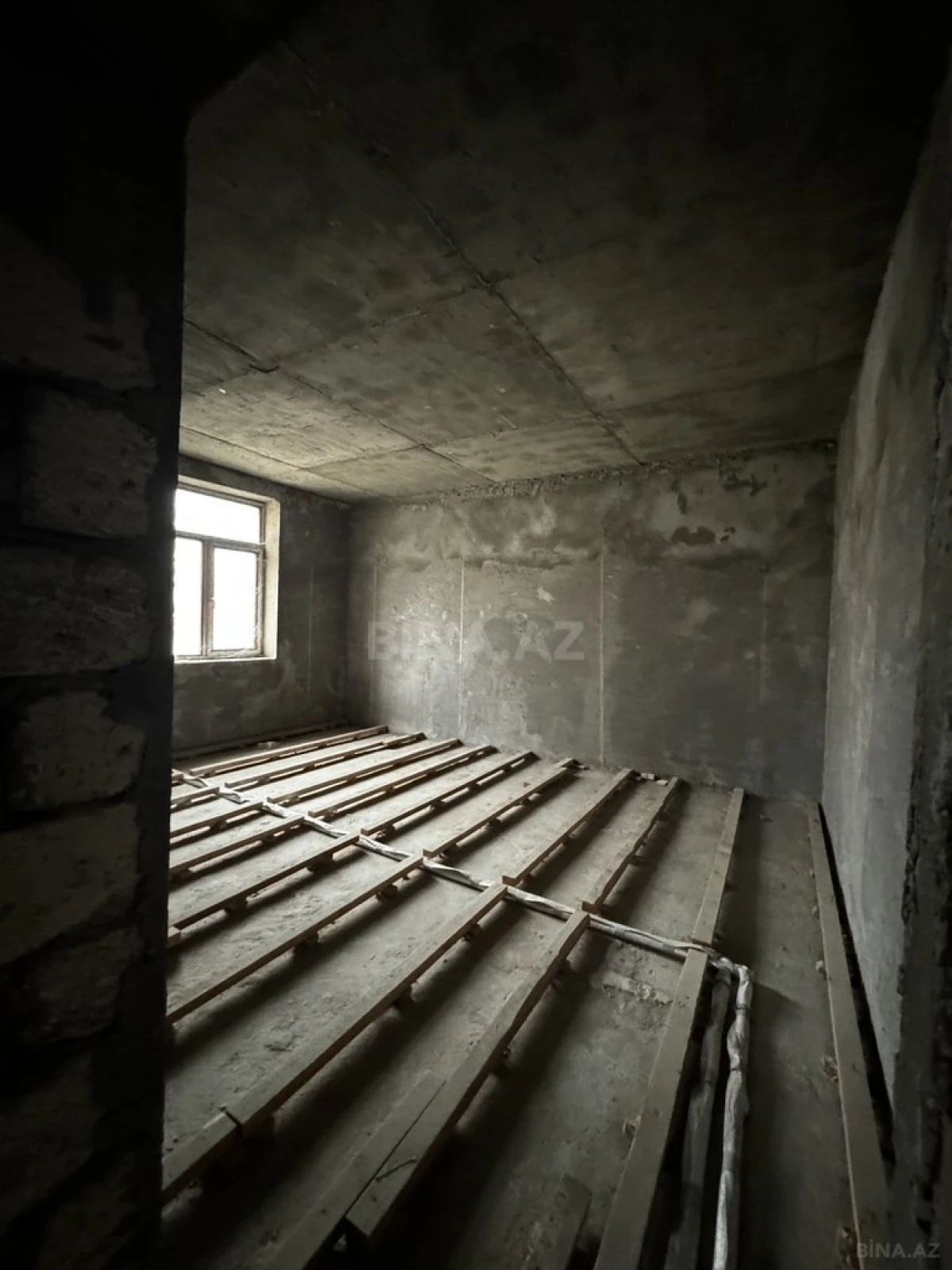 Satılır 9 otaqlı həyət evi 310 m²