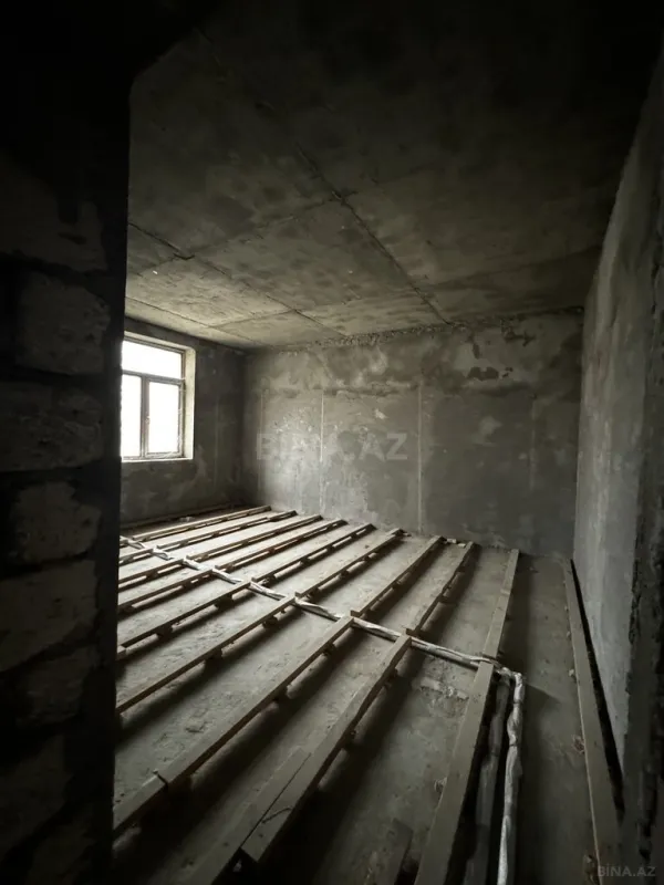 Satılır 9 otaqlı həyət evi 310 m²