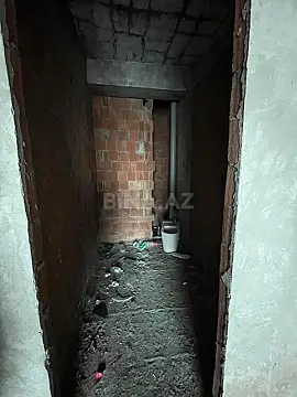 Satılır 4 otaqlı mənzil 240 m²