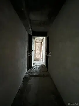 Satılır 4 otaqlı mənzil 240 m²