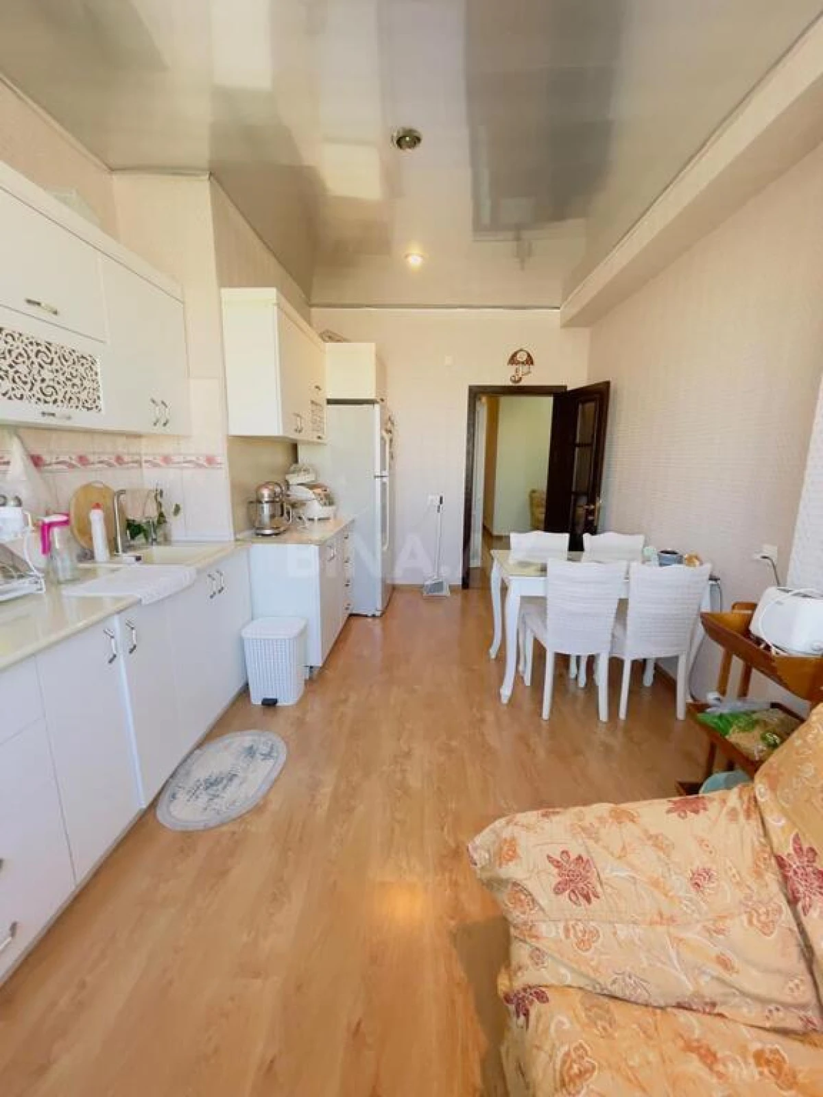 Satılır 2 otaqlı mənzil 90 m²