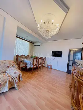 Satılır 2 otaqlı mənzil 90 m²