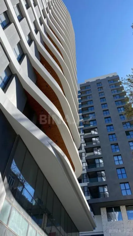 Satılır 2 otaqlı mənzil 85 m²