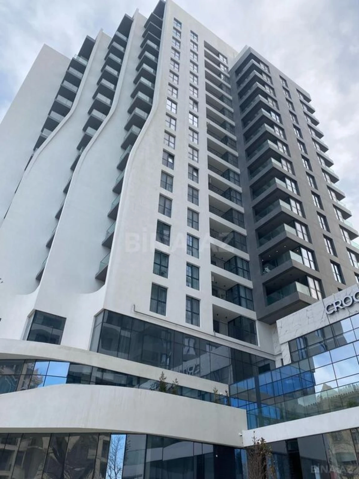 Satılır 2 otaqlı mənzil 85 m²