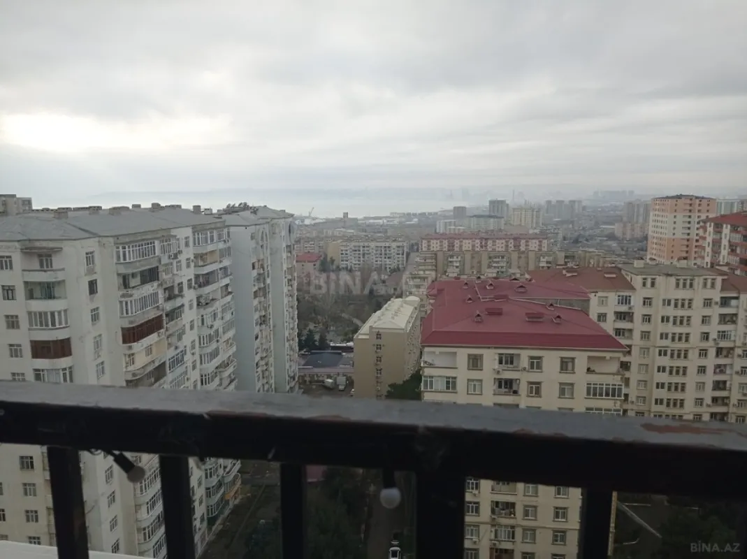 Satılır 2 otaqlı mənzil 80 m²