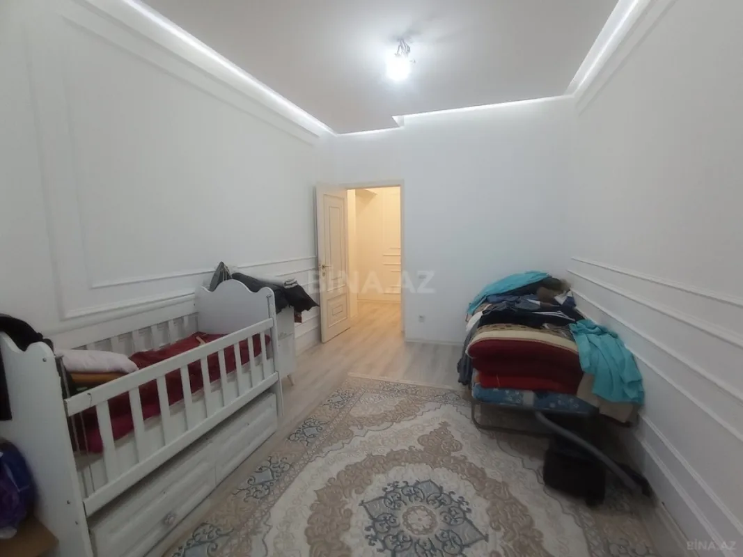 Satılır 2 otaqlı mənzil 80 m²
