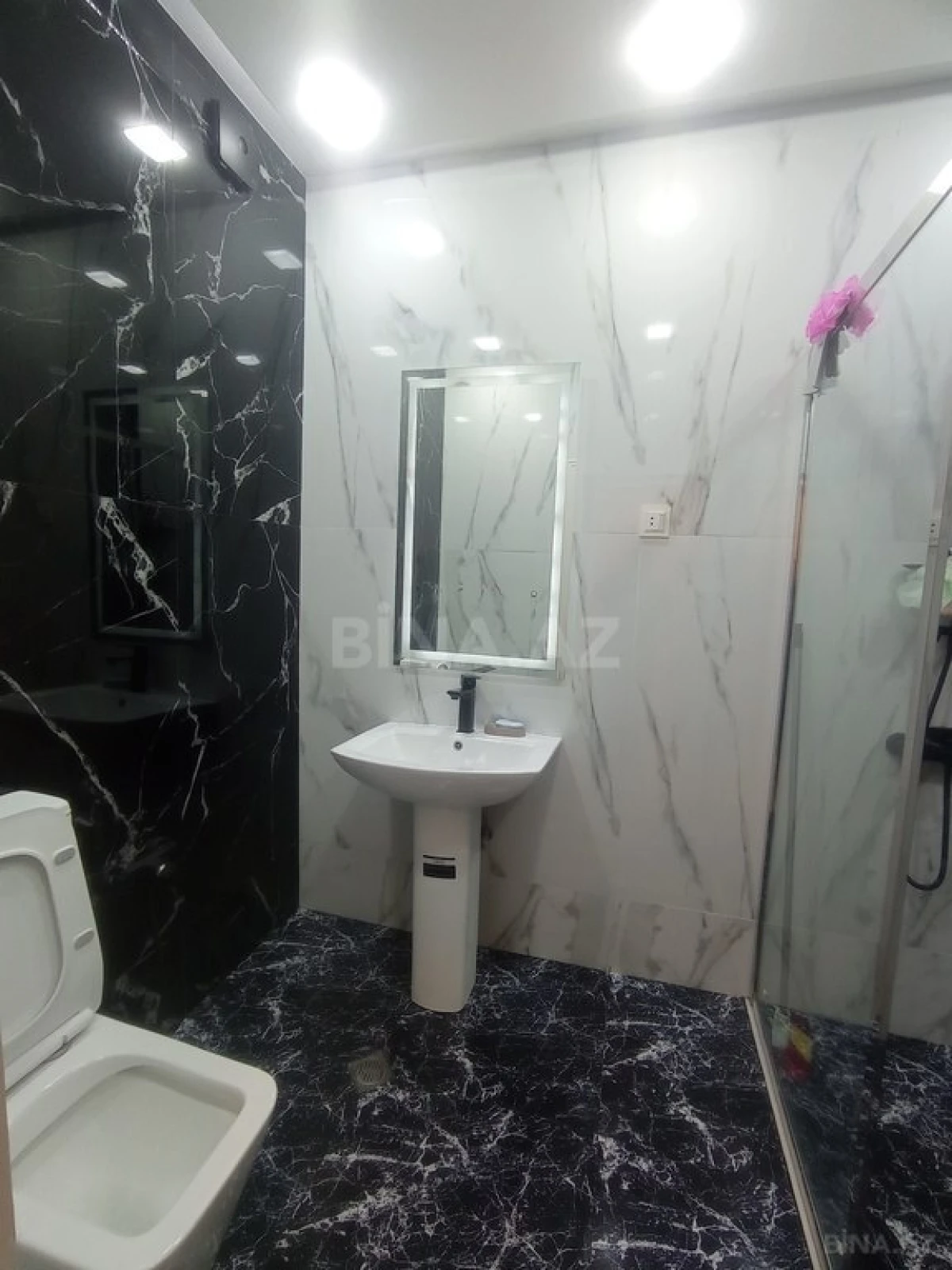 Satılır 2 otaqlı mənzil 80 m²