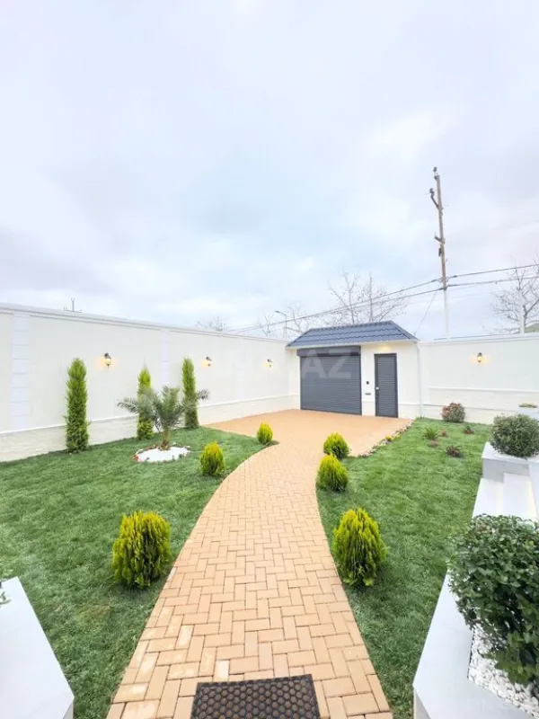 Satılır 5 otaqlı həyət evi 280 m²