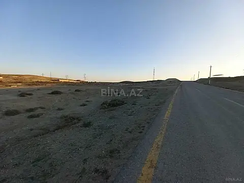 Satılır torpaq sahəsi 700 m²