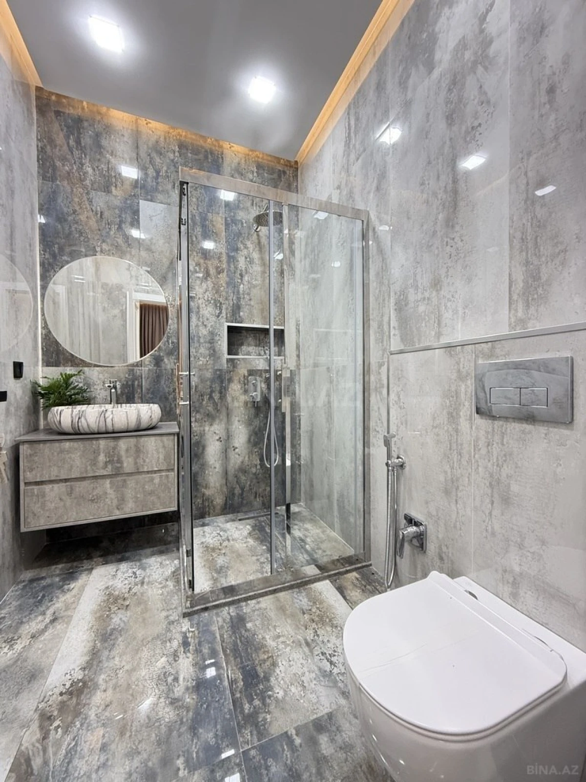 Satılır 5 otaqlı həyət evi 260 m²