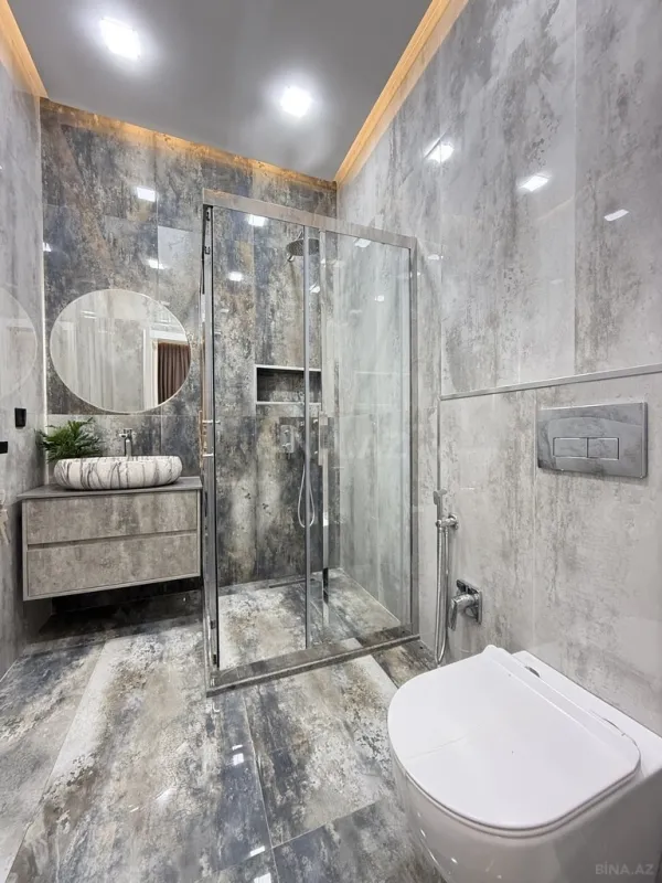 Satılır 5 otaqlı həyət evi 260 m²