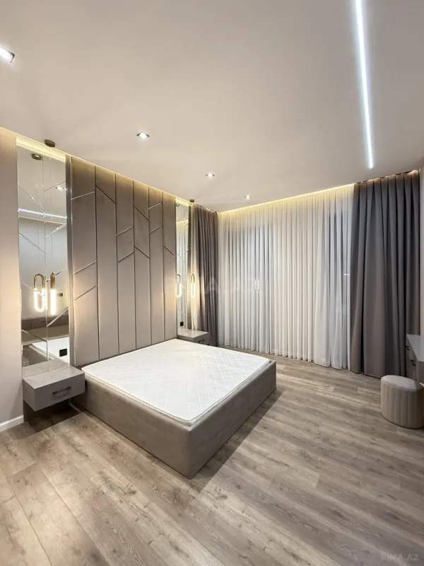 Satılır 5 otaqlı həyət evi 260 m²
