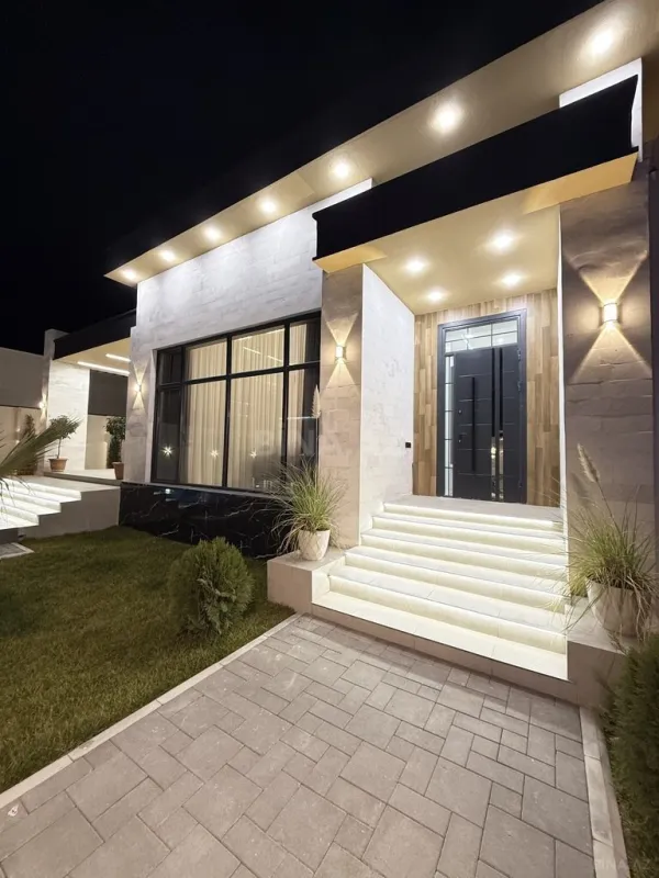 Satılır 5 otaqlı həyət evi 260 m²