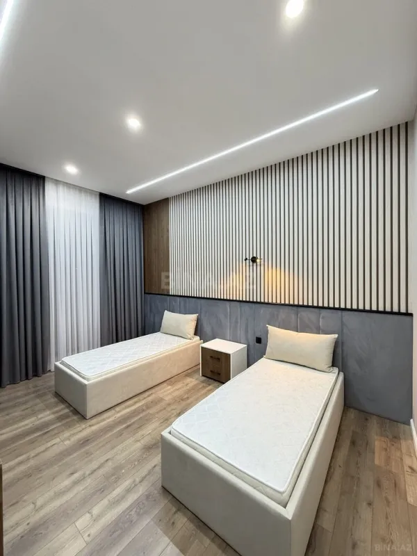 Satılır 5 otaqlı həyət evi 260 m²