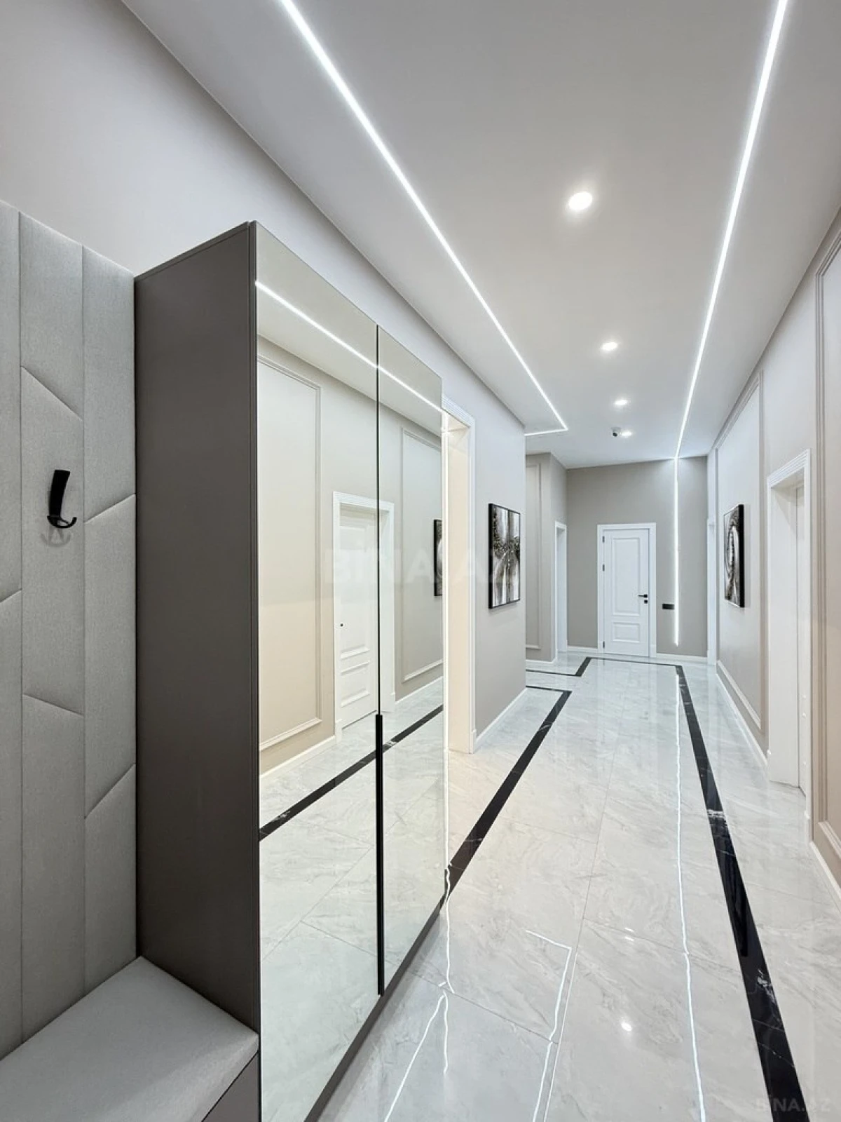Satılır 5 otaqlı həyət evi 260 m²