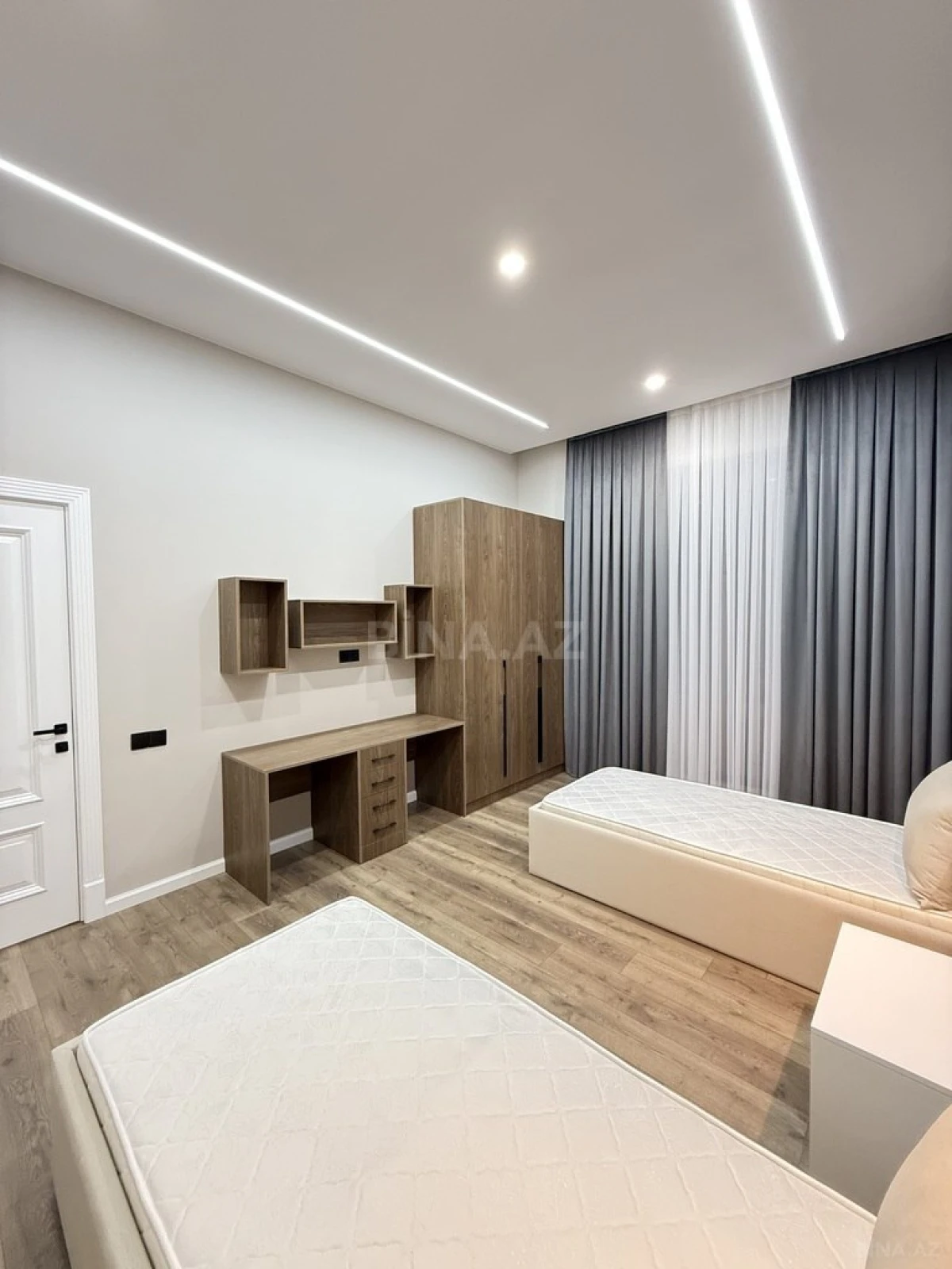 Satılır 5 otaqlı həyət evi 260 m²
