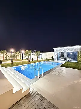Satılır 5 otaqlı həyət evi 260 m²