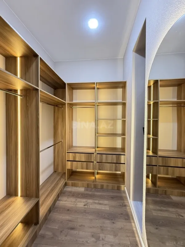 Satılır 5 otaqlı həyət evi 260 m²