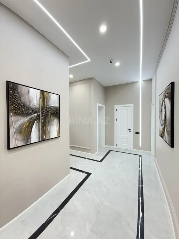 Satılır 5 otaqlı həyət evi 260 m²
