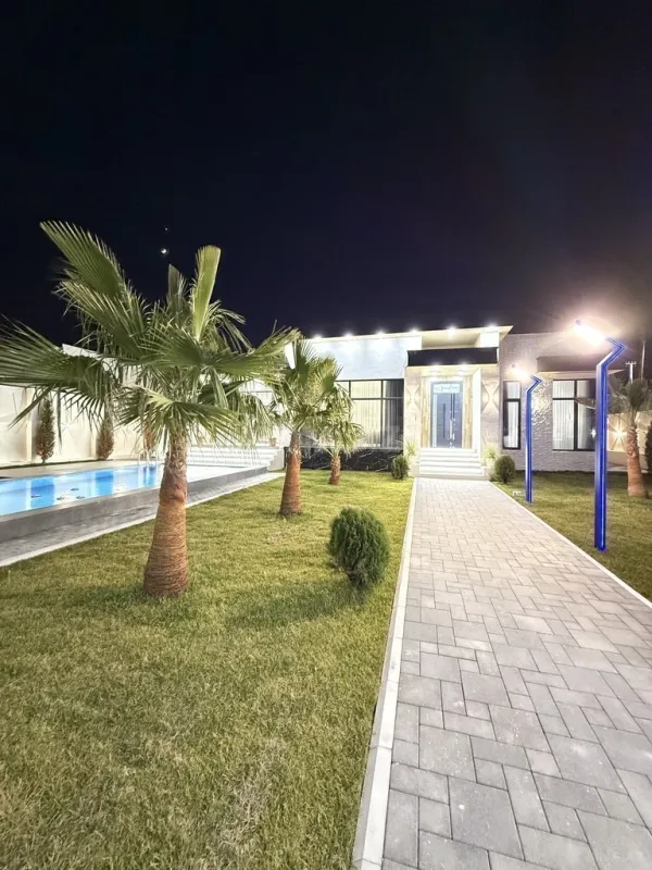 Satılır 5 otaqlı həyət evi 260 m²