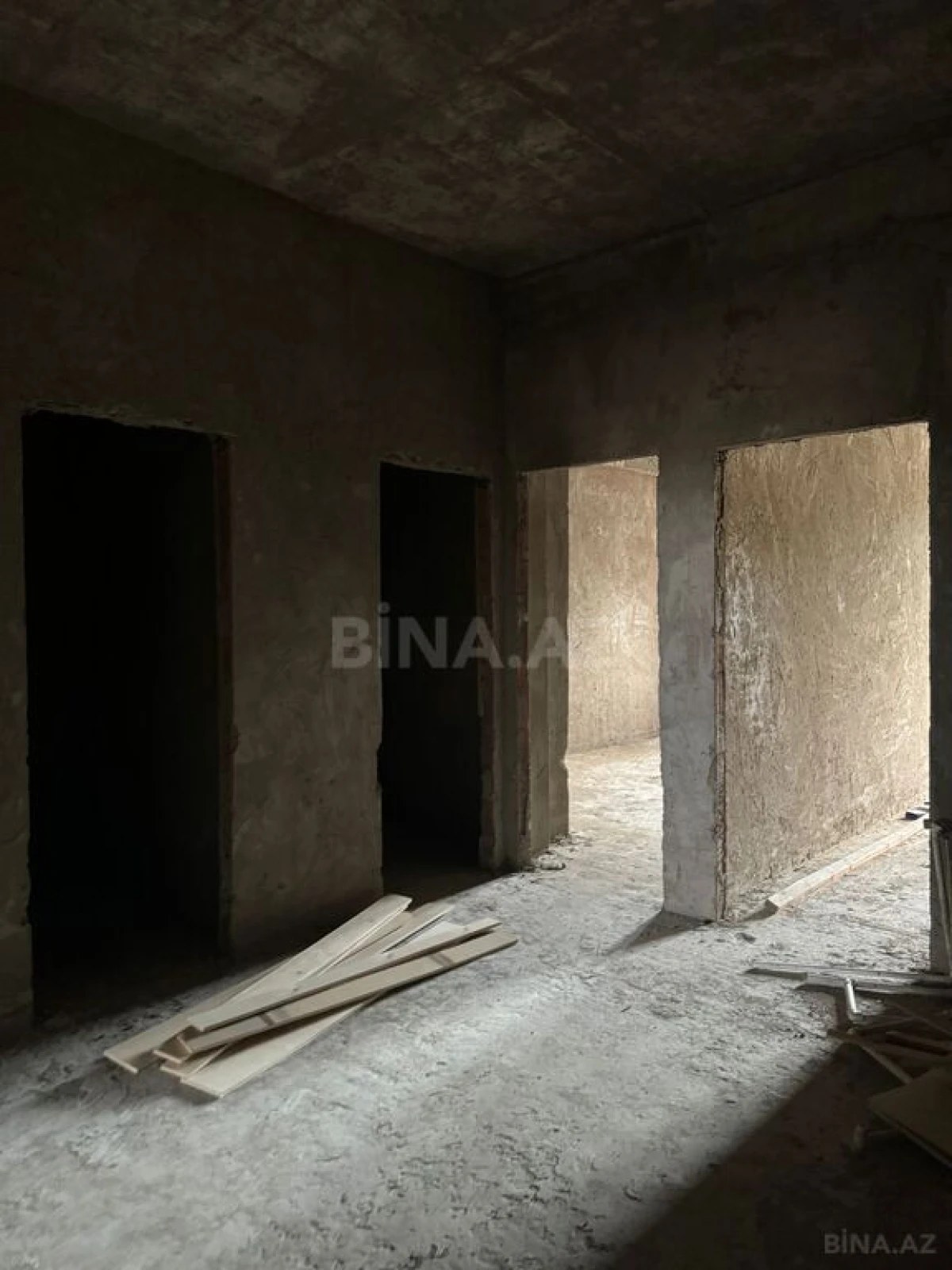 Satılır 3 otaqlı mənzil 125 m²