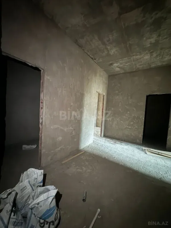 Satılır 3 otaqlı mənzil 125 m²