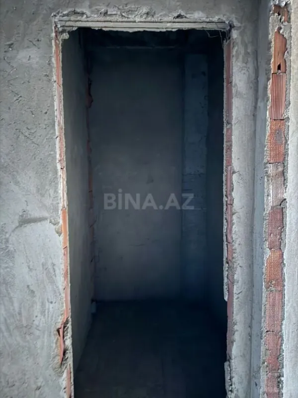 Satılır 3 otaqlı mənzil 125 m²